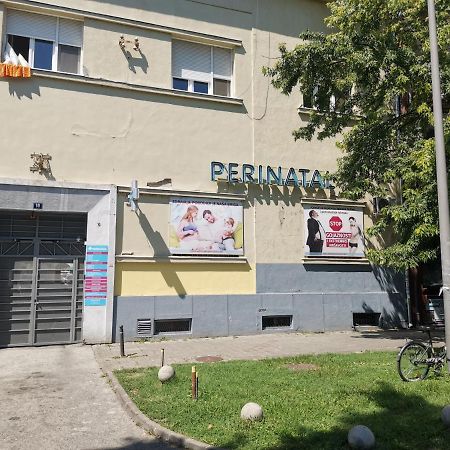 Ris Central Apartments Novi Sad Exteriör bild