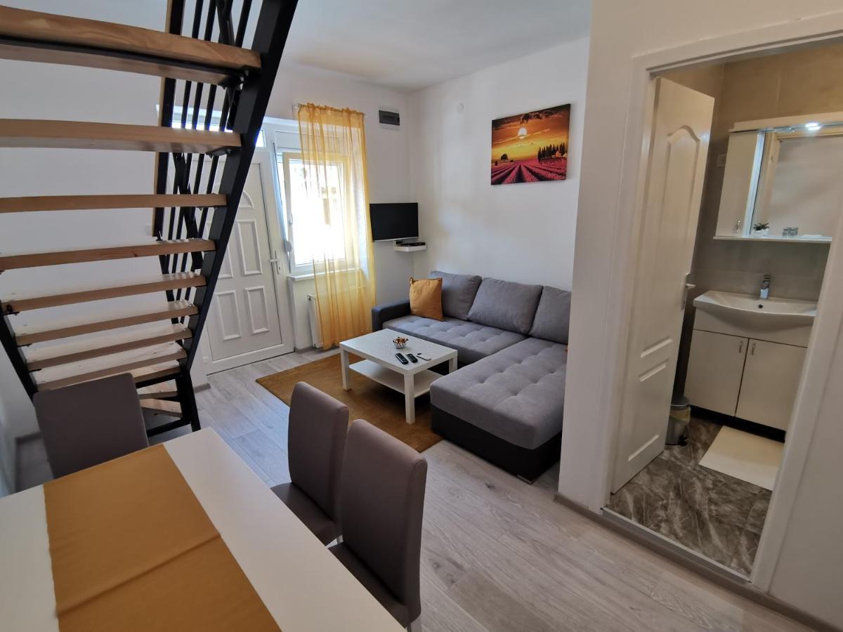 Ris Central Apartments Novi Sad Exteriör bild